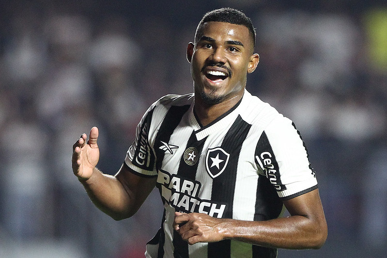 Cuiabano_Vitor Silva_Botafogo