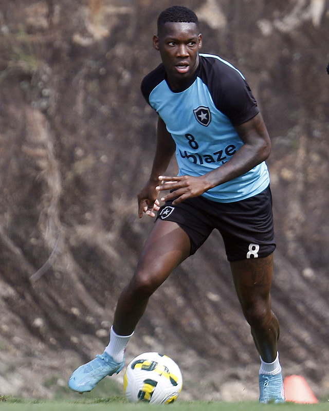 Patrick de Paula. Treino do Botafogo no Espaco Lonier. 02 de Agosto de 2022, Rio de Janeiro, RJ, Brasil. Foto: Vitor Silva/Botafogo.