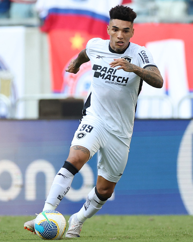 Igor Jesus acertou uma bola  na trave. (Foto: Vitor Silva/Botafogo)