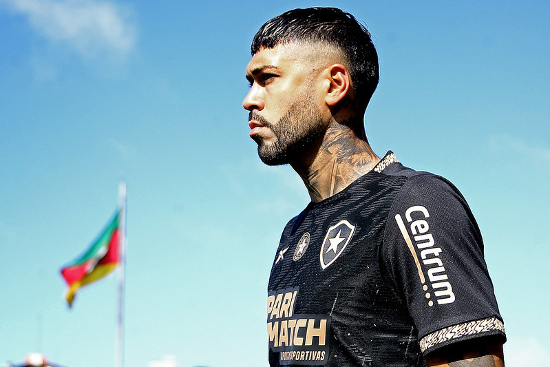 Barboza Bastos ganharam a confiança de Artur Jorge na zaga - Vitor Silva/Botafogo