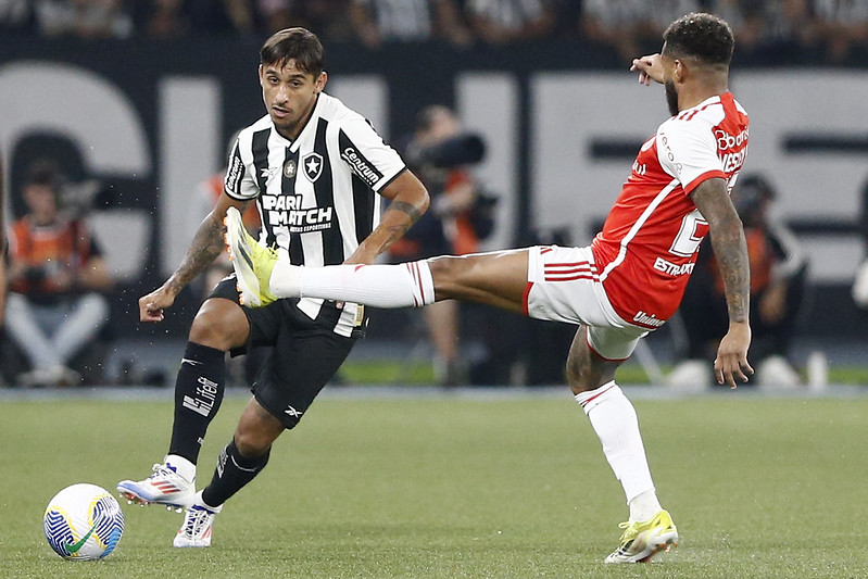 Damián Suarez era titular no Glorioso. (Foto: Vitor Silva/Botafogo)