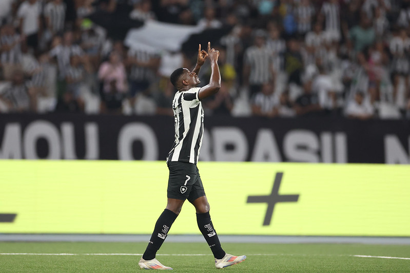 Luiz henrique Botafogo x Corinthians pelo Campeonato Brasileiro no Estadio Niltos Santos. 14 de Setembro de 2024, Rio de Janeiro, RJ, Brasil. Foto: Vitor Silva/Botafogo.