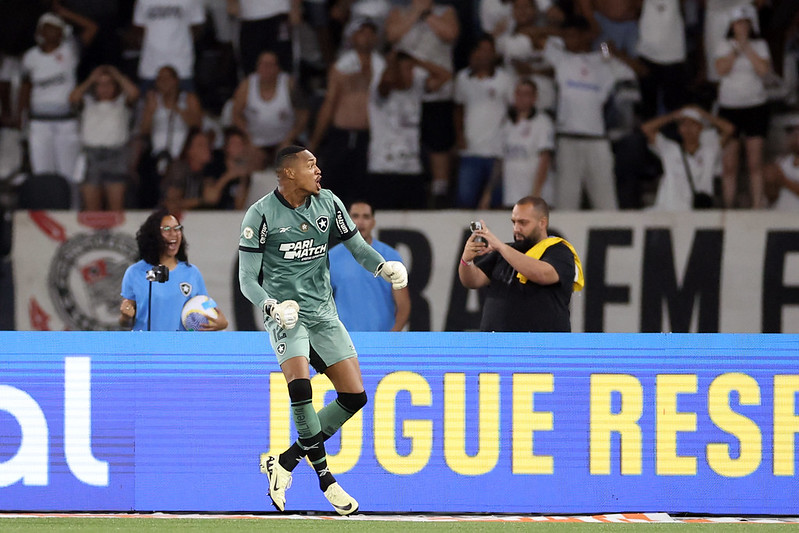 Luiz henrique Botafogo x Corinthians pelo Campeonato Brasileiro no Estadio Niltos Santos. 14 de Setembro de 2024, Rio de Janeiro, RJ, Brasil. Foto: Vitor Silva/Botafogo.