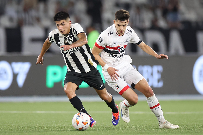 Almada. Botafogo x Sao Paulo pela Copa Conmebol Libertadores no Estadio Niltos Santos. 18 de Setembro de 2024, Rio de Janeiro, RJ, Brasil. Foto: Vitor Silva/Botafogo