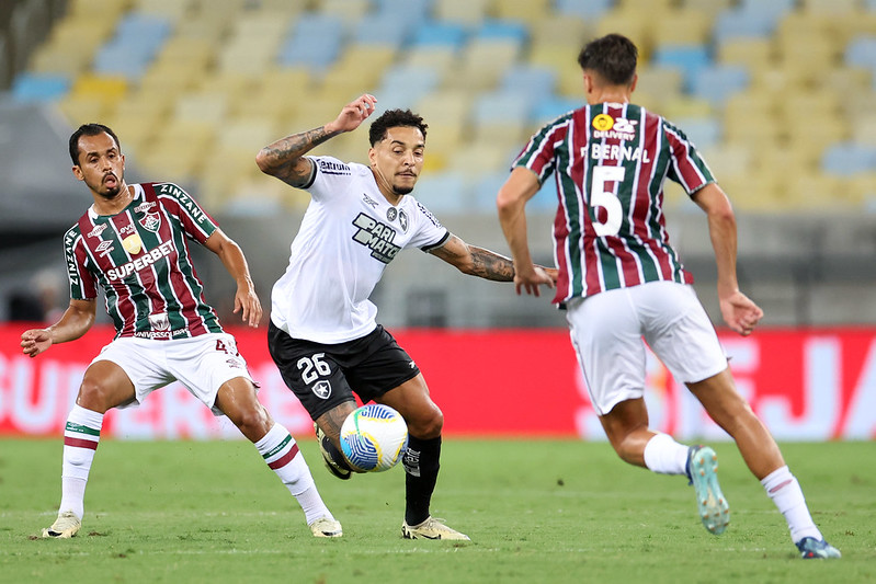 Gregore "decidiu" a partida no Maracanã. (Foto: Vitor Silva/Botafogo)