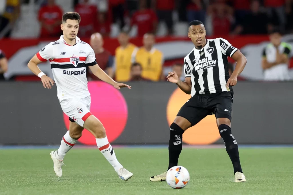 Botafogo x Sao Paulo pela Copa Conmebol Libertadores no Estadio Niltos Santos. 18 de Setembro de 2024, Rio de Janeiro, RJ, Brasil. Foto: Vitor Silva/Botafogo.