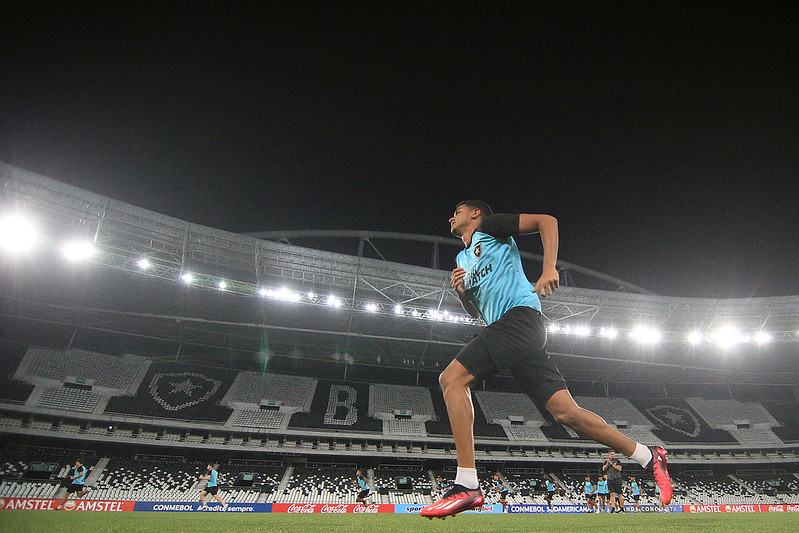 Valim. Treino do Botafogo, Estadio Niltos Santos. 03 de Maio de 2023, Rio de Janeiro, RJ, Brasil. Foto: Vitor Silva/Botafogo.