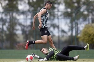 Adamo. Treino do Botafogo, Estadio Nilton Santos. 15 de Setembro de 2023, Rio de Janeiro, RJ, Brasil. Foto: Vitor Silva/Botafogo.