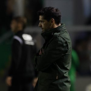 O técnico Abel Ferreira, da SE Palmeiras, em jogo contra a equipe do EC Juventude, durante partida válida pela trigésima rodada, do Campeonato Brasileiro, Série A, no Estádio Alfredo Jaconi. (Foto: Cesar Greco/Palmeiras/by Canon)