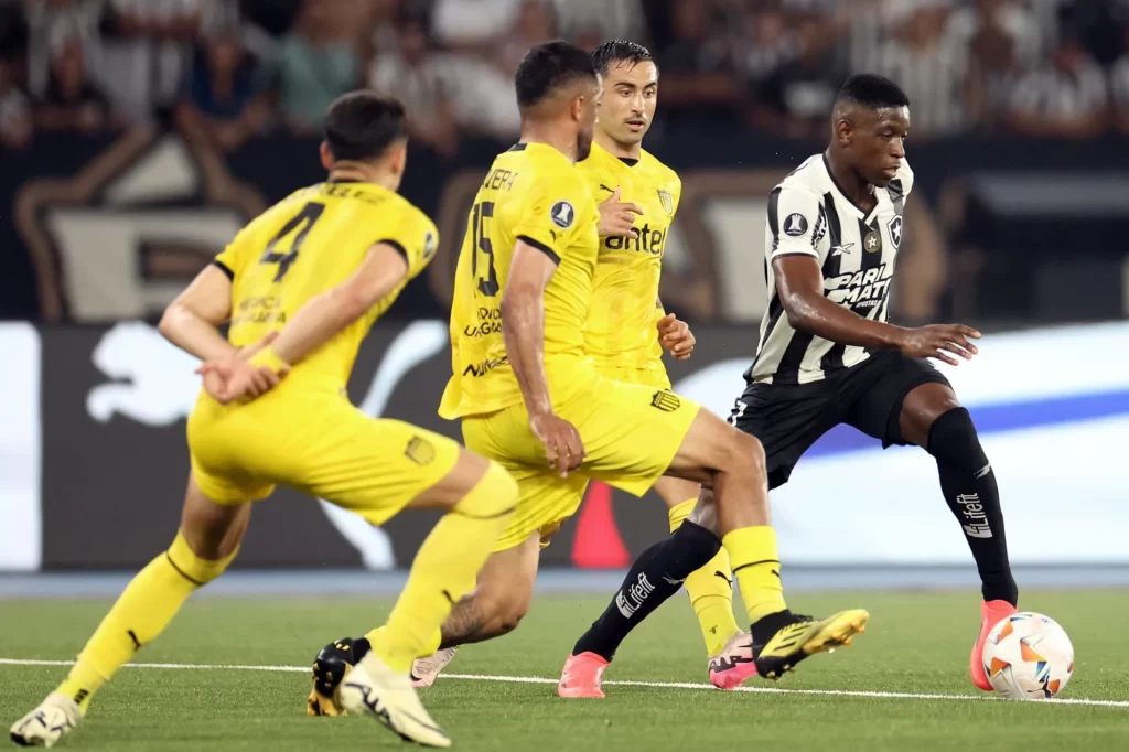 Luiz henrique. Botafogo x Penarol pela Copa Conmebol Libertadores no Estadio Niltos Santos. 23 de Outubro de 2024, Rio de Janeiro, RJ, Brasil. Foto: Vitor Silva/Botafogo.