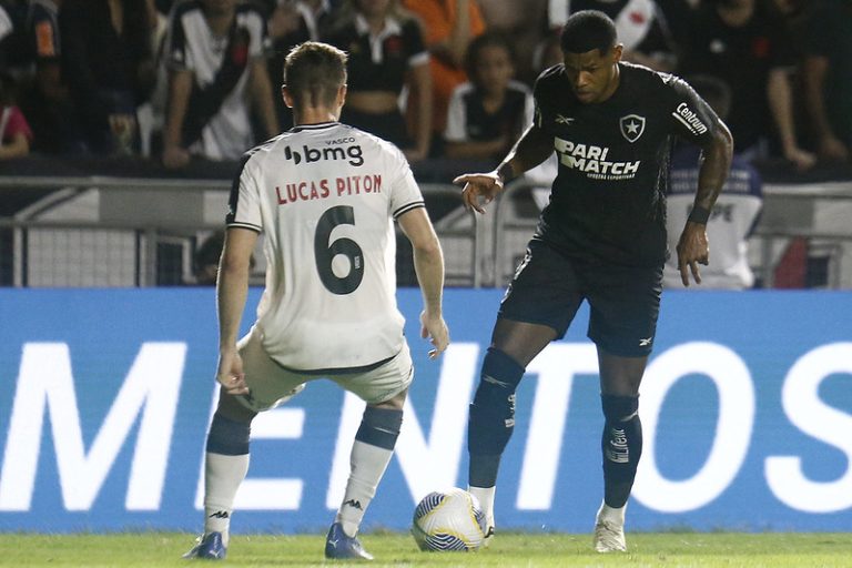 Junior Santos. Vasco x Botafogo pelo Campeonato Brasileiro no Estadio Sao Januario. 29 de Junho de 2024, Rio de Janeiro, RJ, Brasil. Foto: Vitor Silva/Botafogo.