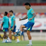 igor jesus Seleção Brasileira treina no estádio do Mangueirão em Belém nessa terça-feira 12-11