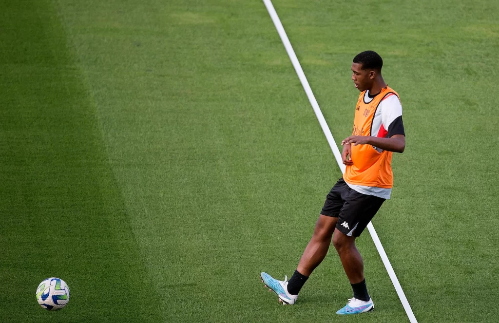 Rayan no treino do Vasco no Estadio Sao Januario em 19 de junho de 2023. Foto: Daniel RAMALHO/VASCO