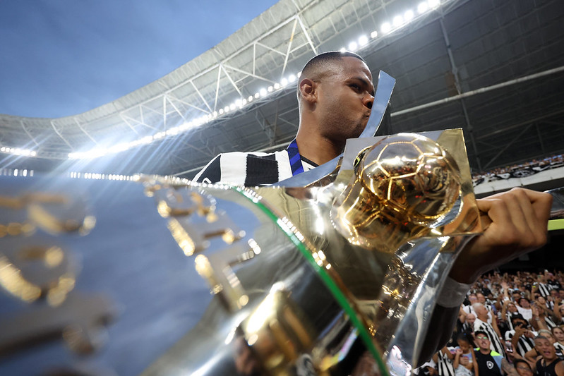 Botafogo x Sao Paulo pelo Campeonato Brasileiro no Estadio Nilton Santos. 08 de Dezembro de 2024, Rio de Janeiro, RJ, Brasil. Foto: Vitor Silva/Botafogo.