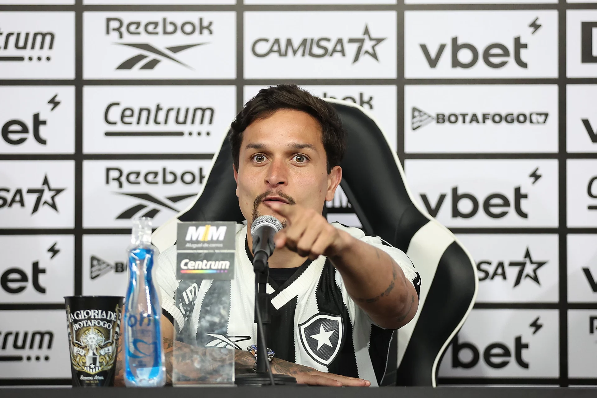 artur do botafogo