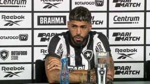 Alexsander Barboza, defensor do Botafogo. Foto: Reprodução GE
