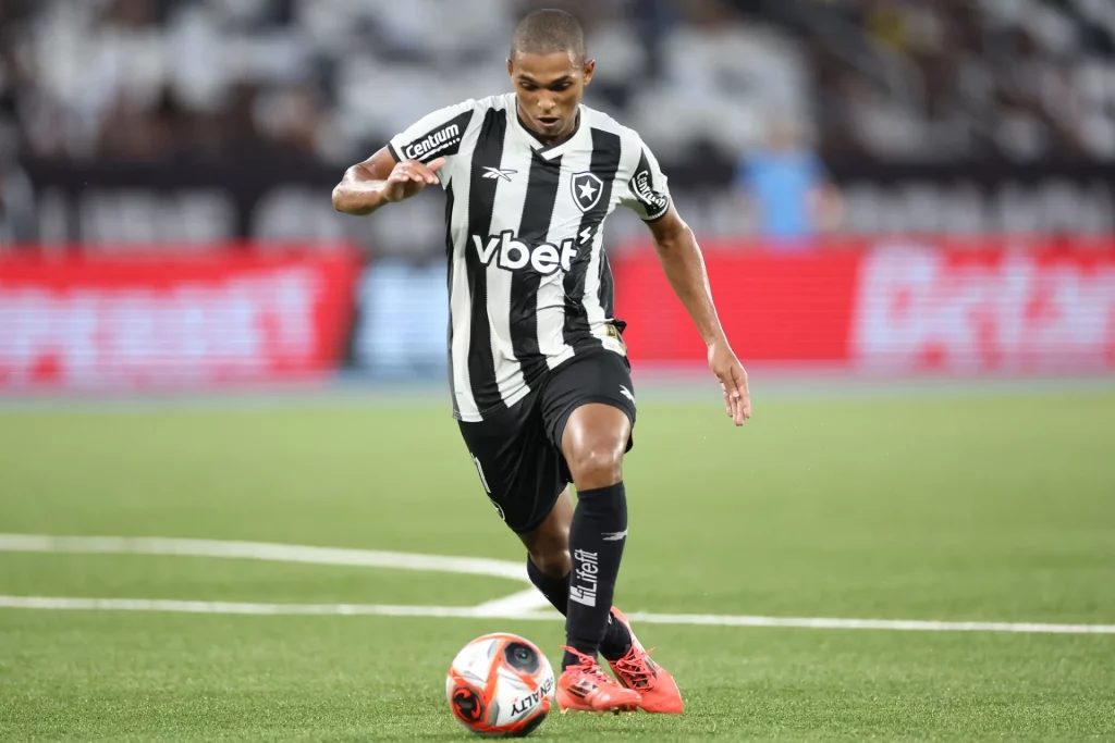 rafael lobato pelo botafogo no carioca