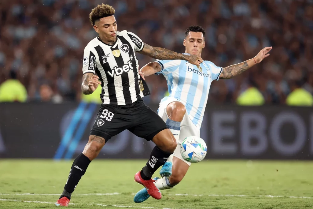 igor Jesus. Racing x Botafogo pela Recopa Sulamericana no Estadio Presidente Peron, El Cilindro, 20 de Fevereiro de 2025, Buenos Aires, Argentina. Foto: Vitor Silva/Botafogo.