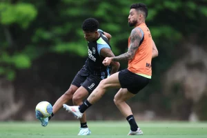 Kawan e telles. Treino do Botafogo, Esoaco Lonier. 03 de Outubro de 2024, Rio de Janeiro, RJ, Brasil. Foto: Vitor Silva/Botafogo