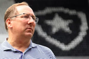 textor de olho no psg