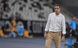 Renato Paiva é o tecnico do Botafogo. Foto: Vitor Silva