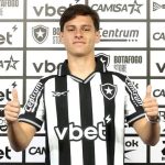 Alvaro Montoro foi anunciado oficialmente pelo Botafogo. Foto: Vitor Silva