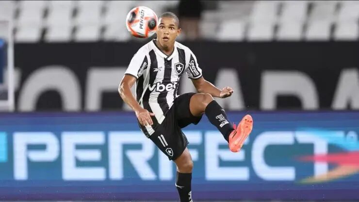 Botafogo negocia joia da base com clube de Portugal 