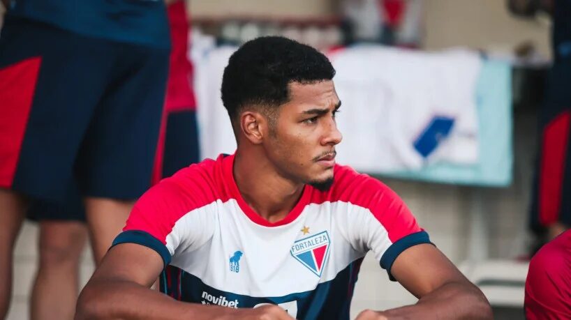Botafogo tenta fechar contratação de zagueiro por R$ 10 milhões - Meu Botafogo