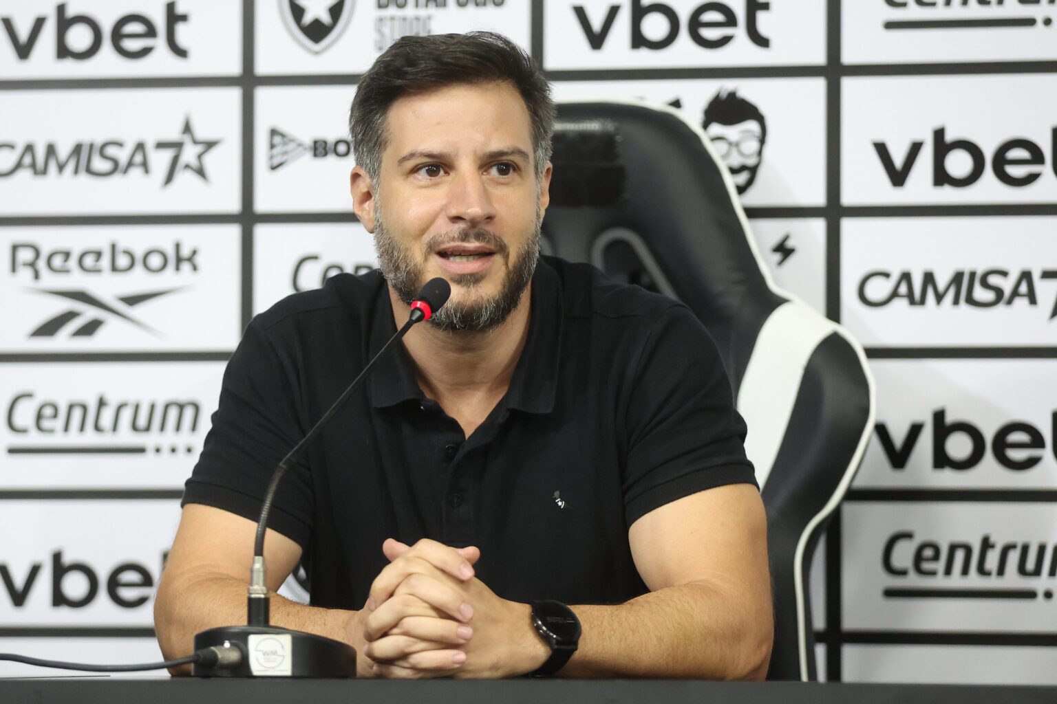 Crise societária agita bastidores, mas Botafogo garante blindagem total no futebol