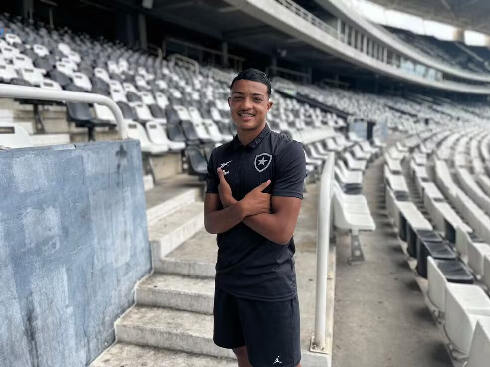 Botafogo libera Kayke para o Fortaleza a pedido de Paiva - Meu Botafogo
