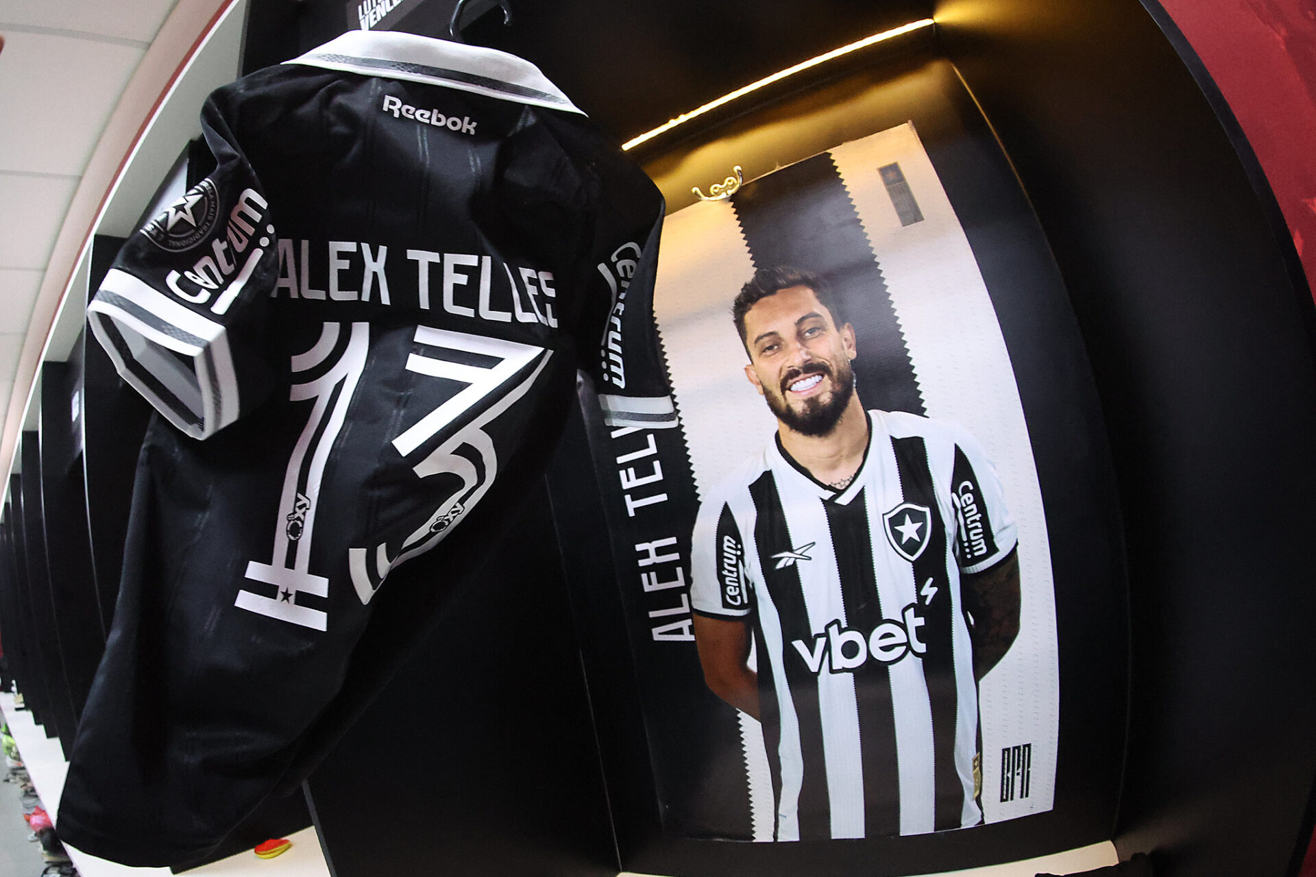 Botafogo anuncia escalação e time chega com cara nova contra o São Paulo - Meu Botafogo