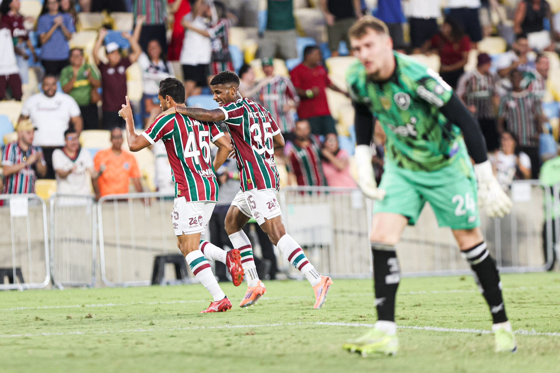 Botafogo vacila e deixa o G-4 escapar no Clássico Vovô - Meu Botafogo