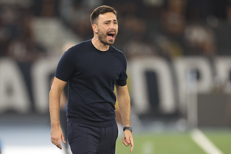 Com futuro indefinido, Davide Ancelotti 'manda recado' a John Textor: 