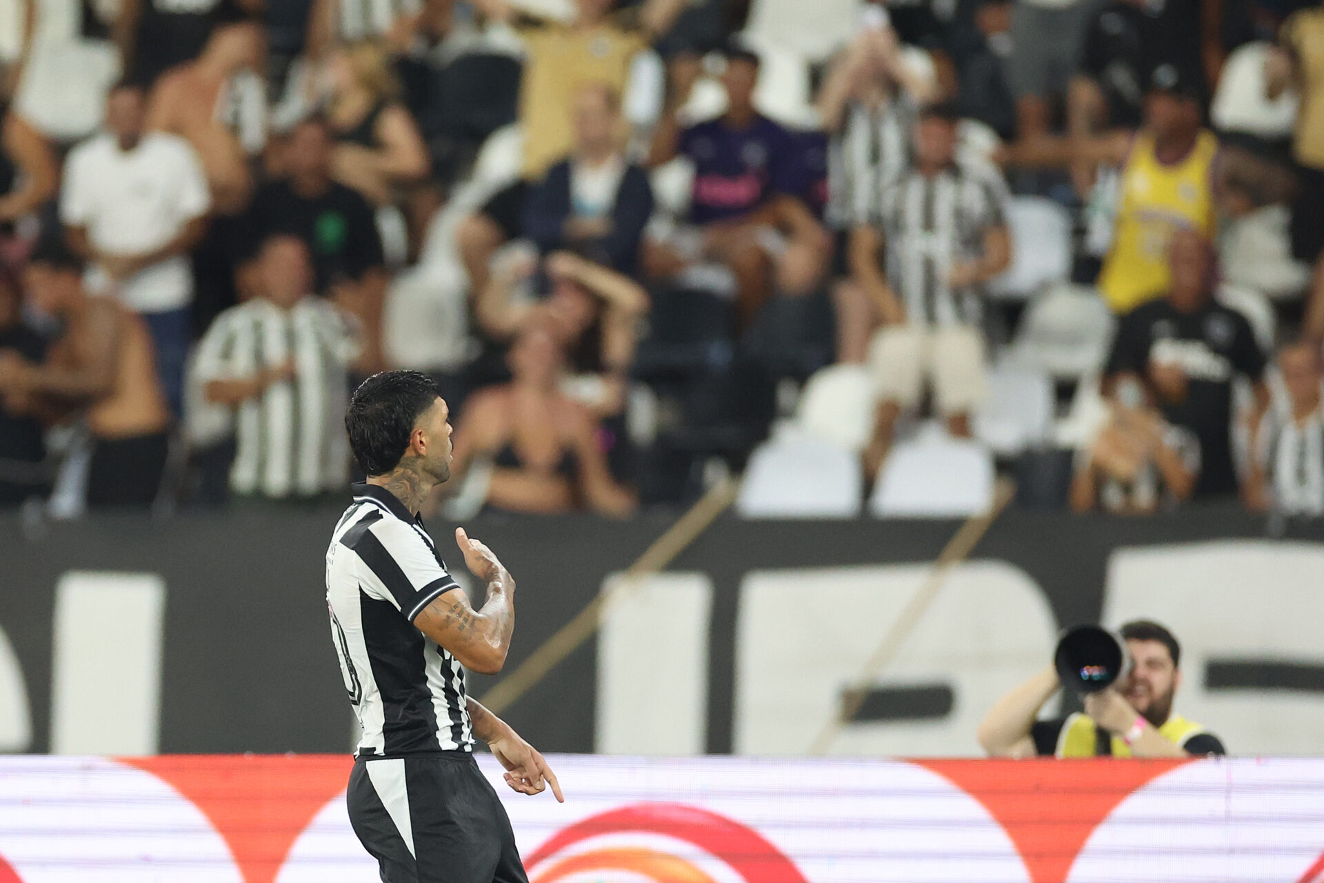 Despedida? Alexander Barboza tem relato emocionante e se declara ao torcedor do Botafogo - Meu Botafogo