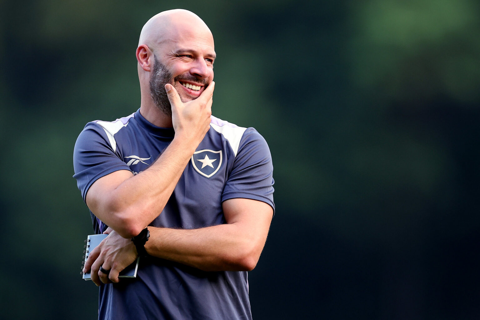 ALÔ FRANCLIM CARVALHO: Zagueiro de seleção manda recado direto; quer jogar no Botafogo em 2026 - Meu Botafogo