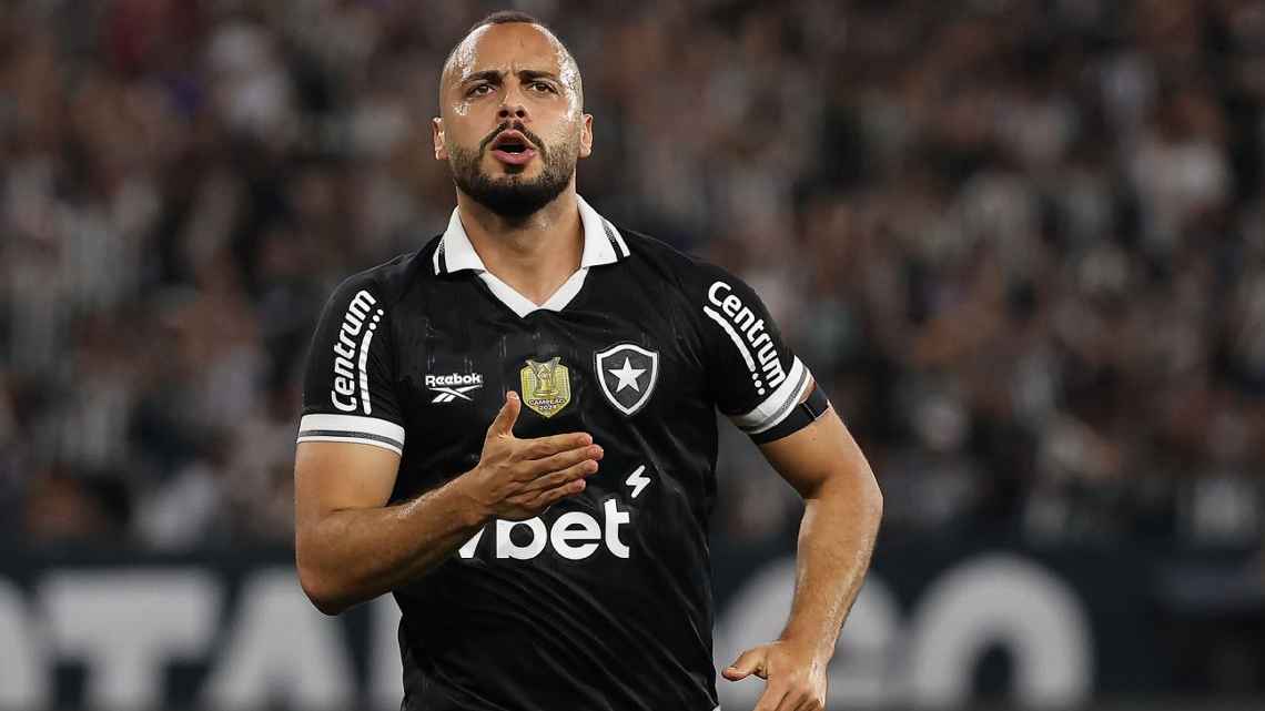 Nome de Arthur Cabral, volta a ser 'lembrado' no futebol português; entenda - Meu Botafogo