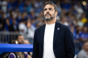 Artur Jorge analisa alvo do Botafogo. Foto: Gustavo Aleixo/Cruzeiro