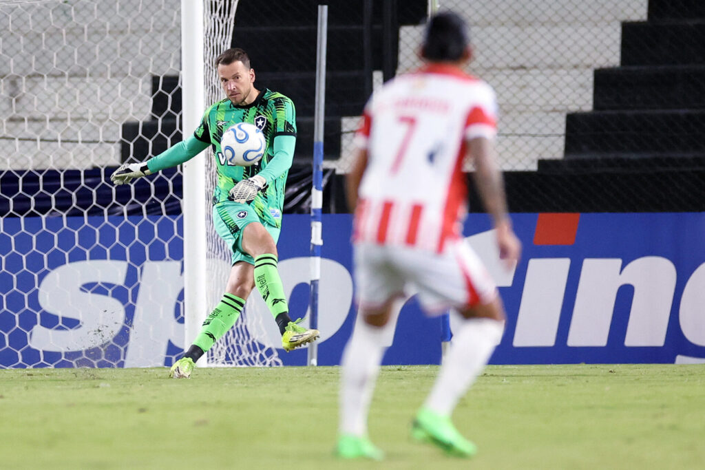 Goleiro Neto vem sendo bastante criticado. Foto: Vítor Silva
