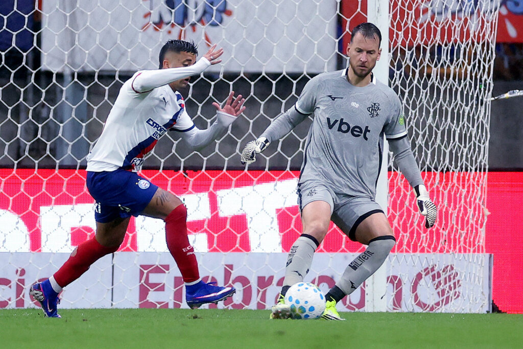 Goleiro Neto vem sendo bastante criticado. Foto: Vítor Silva